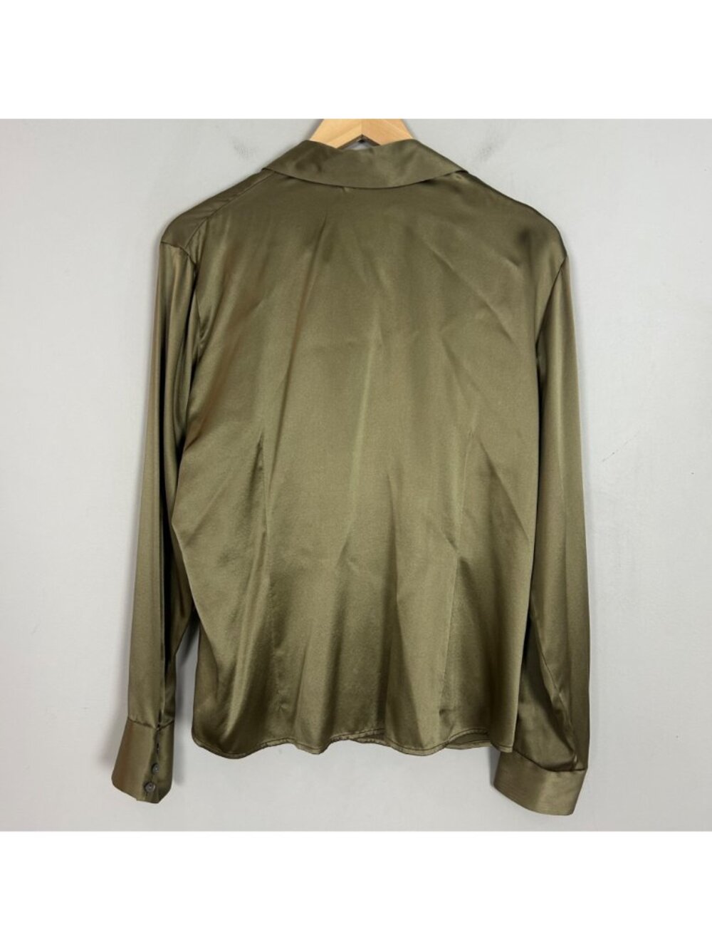 Vintage Talbots Brassy-Gold 100% Silk Satiny Button Front Top Blouse Size 16 Wom - Picture 3 of 4